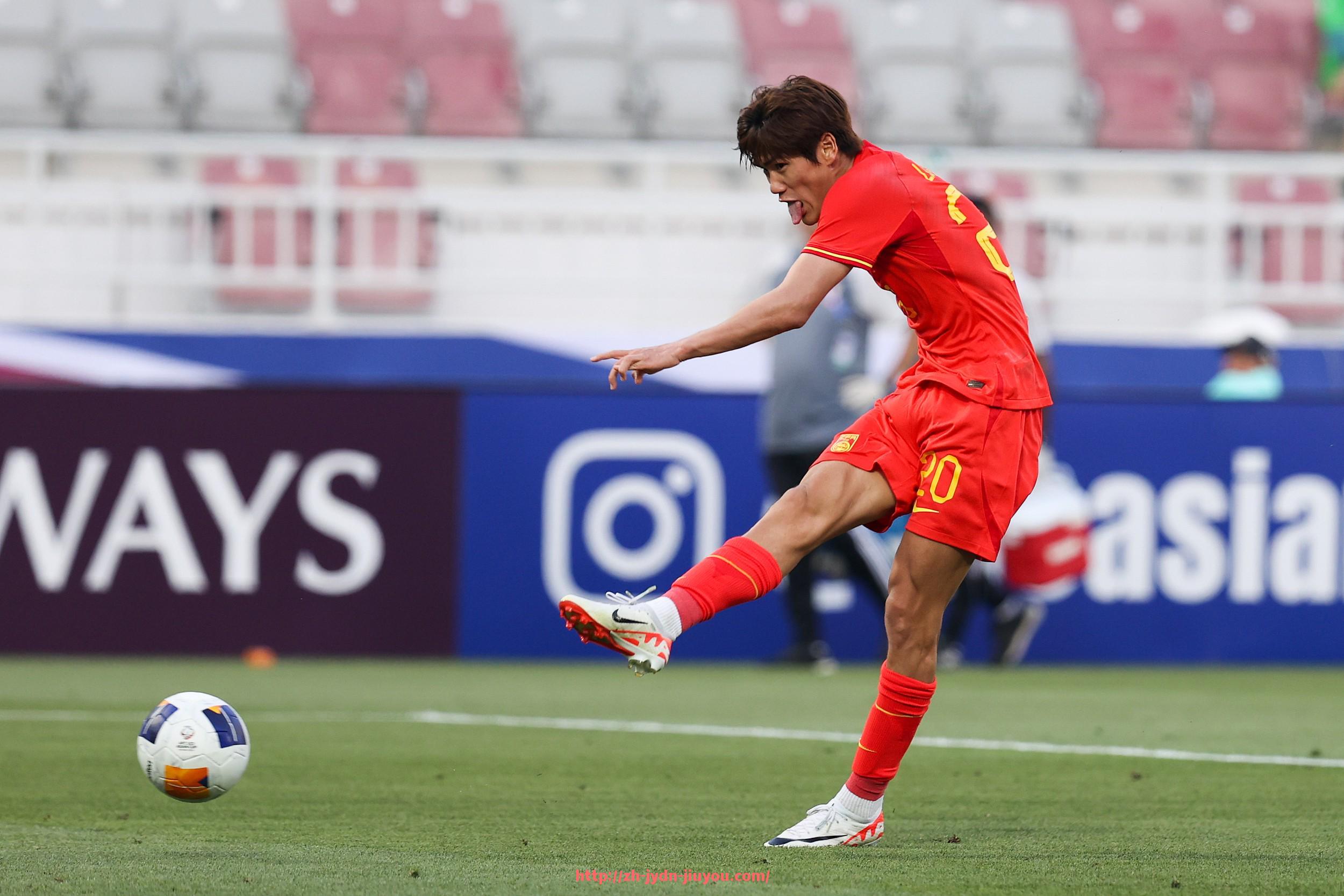 九游jiuyou-2025年世俱杯球衣款式趋势的分析及设计启示